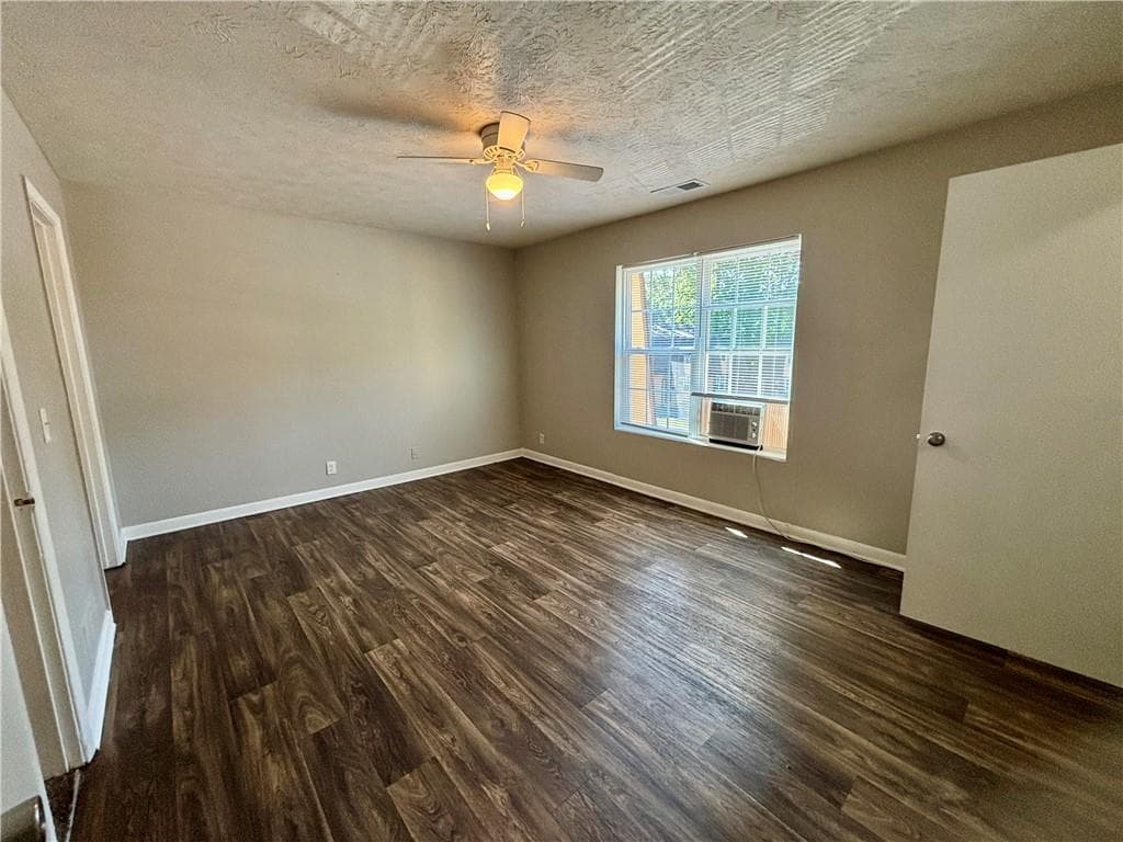 2 bedroom, 2 bathroom, 900 sq ft townhouse for rent at 3198 Washington Road 4, Atlanta, GA 30344 for $1,500 a month — photo 10