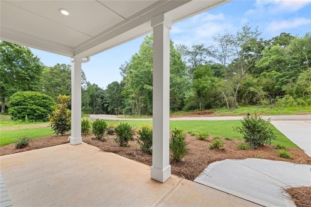 5 bedroom, 5 bathroom, 3,027 sq ft single family residence for sale at 8125 Wallace Tatum Road, Cumming, GA 30028 — photo 2