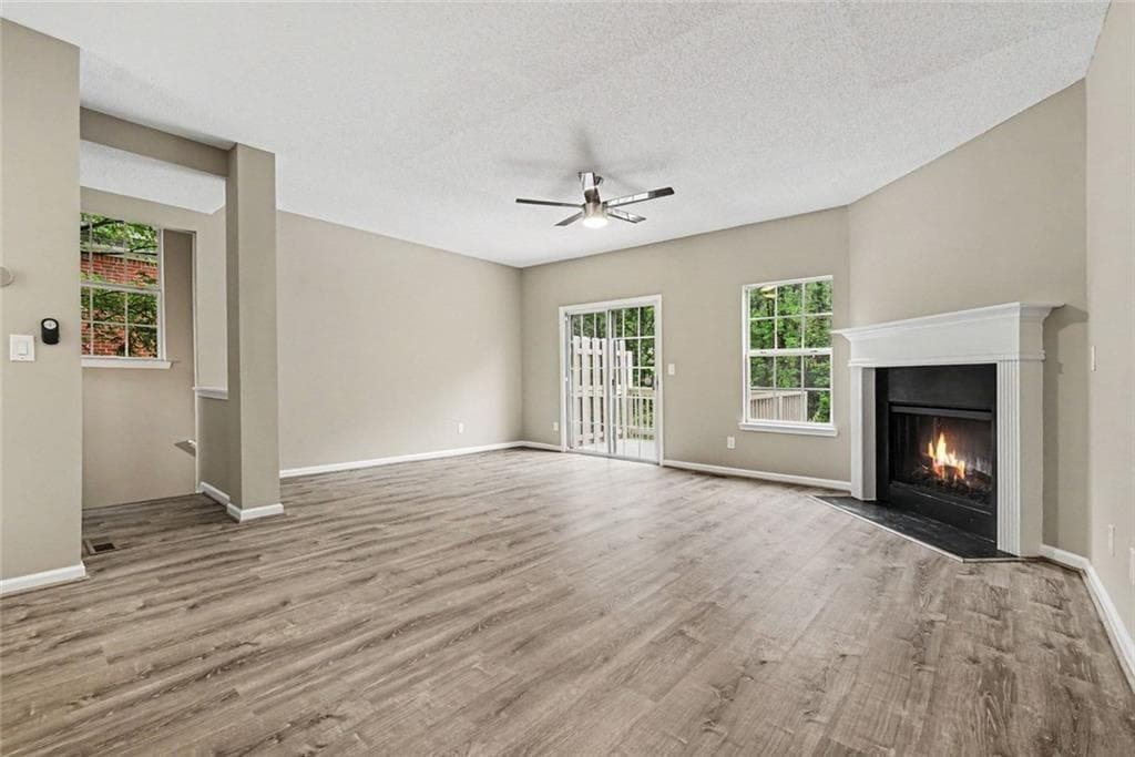 3 bedroom, 4 bathroom, 1,885 sq ft townhouse for sale at 402 Heritage Park Trace 21, Kennesaw, GA 30144 — photo 6