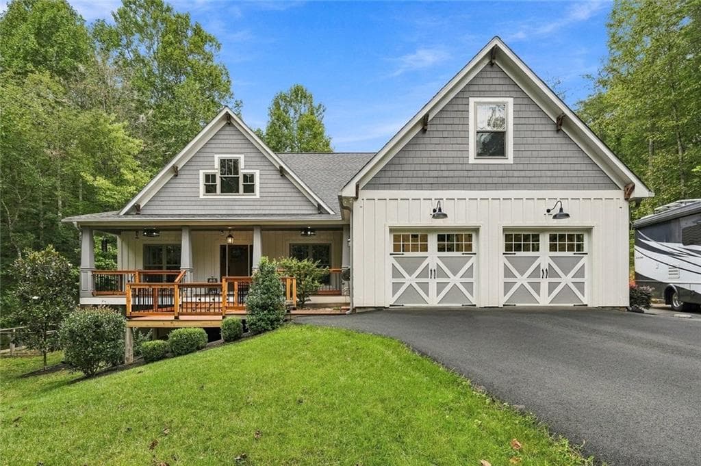 4 bedroom, 3 bathroom, 2,576 sq ft single family residence under contract at 131 Joe Chester Road, Dawsonville, GA 30534 — photo 4