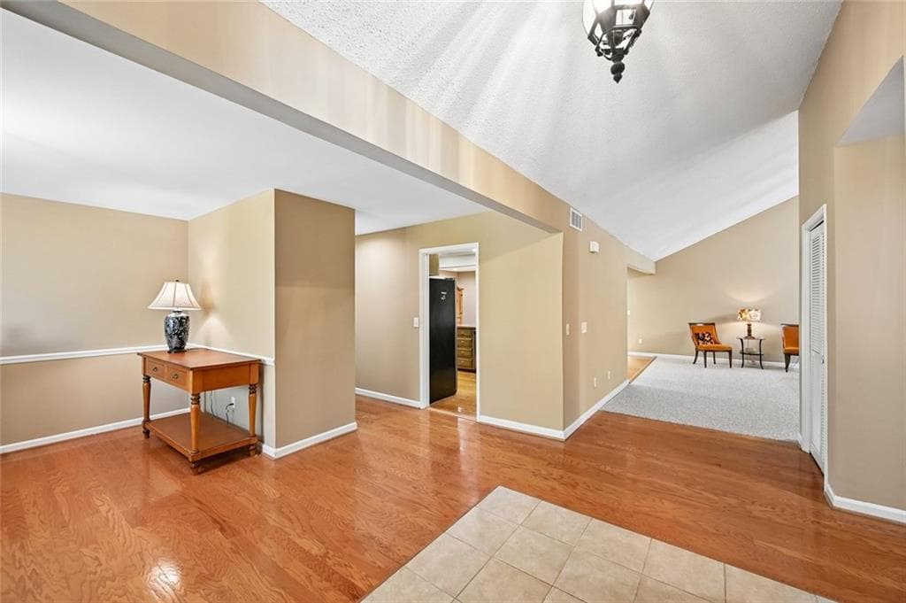 3 bedroom, 3 bathroom, 2,512 sq ft single family residence for sale at 1008 Muirfield Drive, Marietta, GA 30068 — photo 5