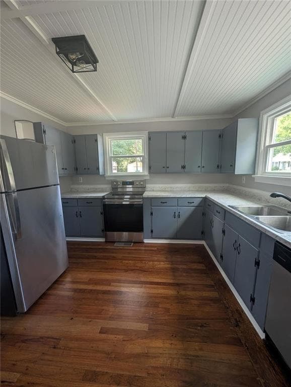 3 bedroom, 2 bathroom, 1,598 sq ft single family residence for sale at 302 Pennsylvania Avenue, Carrollton, GA 30117 — photo 6
