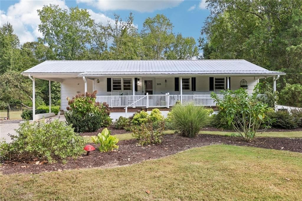 3 bedroom, 2 bathroom, 1,950 sq ft single family residence for sale at 3011 Lawton Lane, Athens, GA 30601