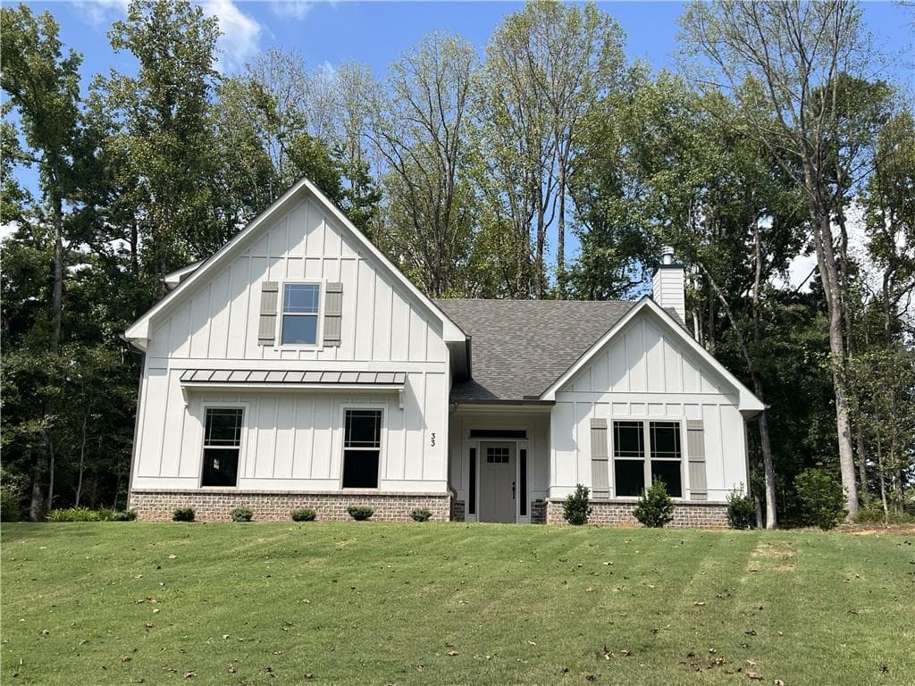 4 bedroom, 3 bathroom, 2,950 sq ft single family residence for sale at 33 Hometown Court, Jefferson, GA 30549