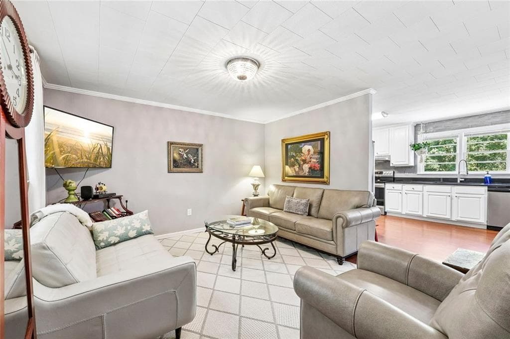 3 bedroom, 2 bathroom, 1,950 sq ft single family residence for sale at 3011 Lawton Lane, Athens, GA 30601 — photo 8
