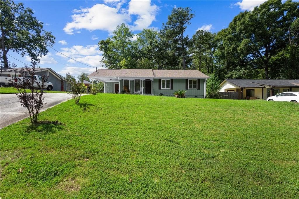 3 bedroom, 2 bathroom, 1,048 sq ft single family residence for sale at 413 Hemlock, Lawrenceville, GA 30046 — photo 4