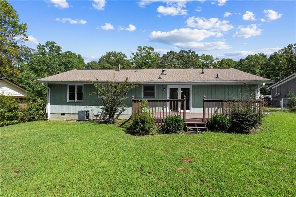 3 bedroom, 2 bathroom, 1,048 sq ft single family residence for sale at 413 Hemlock, Lawrenceville, GA 30046 — photo 7