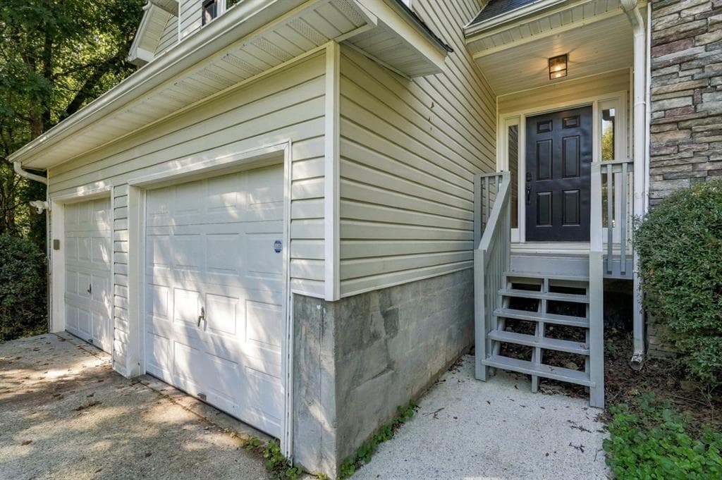 3 bedroom, 3 bathroom, 1,760 sq ft single family residence for sale at 2140 Amberly Glen Way, Dacula, GA 30019 — photo 4
