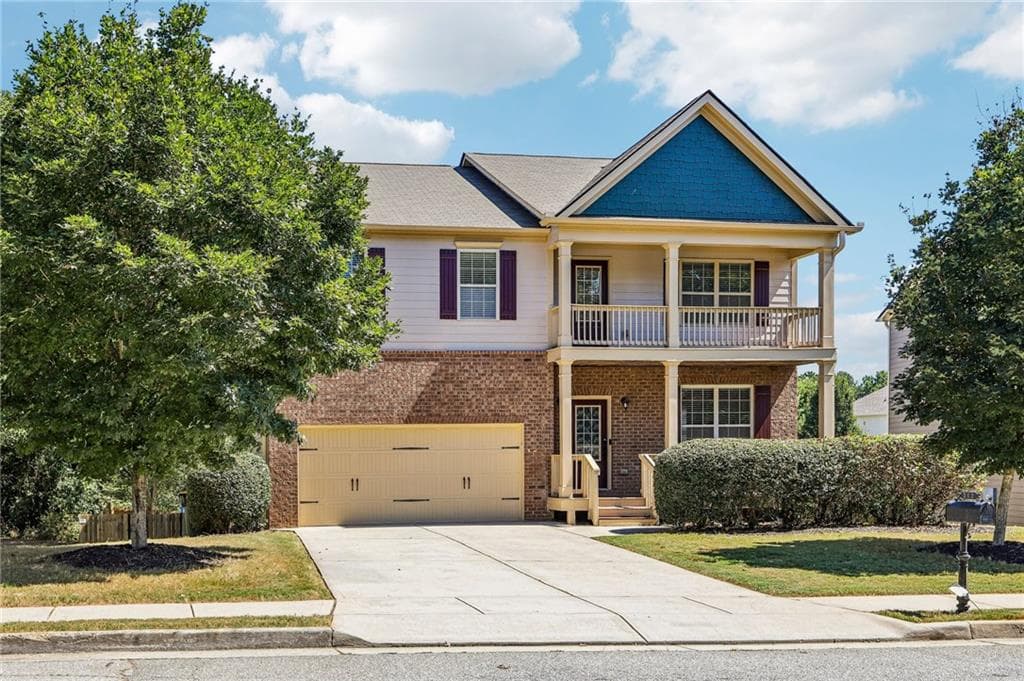 4 bedroom, 3 bathroom, 2,816 sq ft single family residence for sale at 202 Inverness Avenue, Newnan, GA 30263 — photo 2