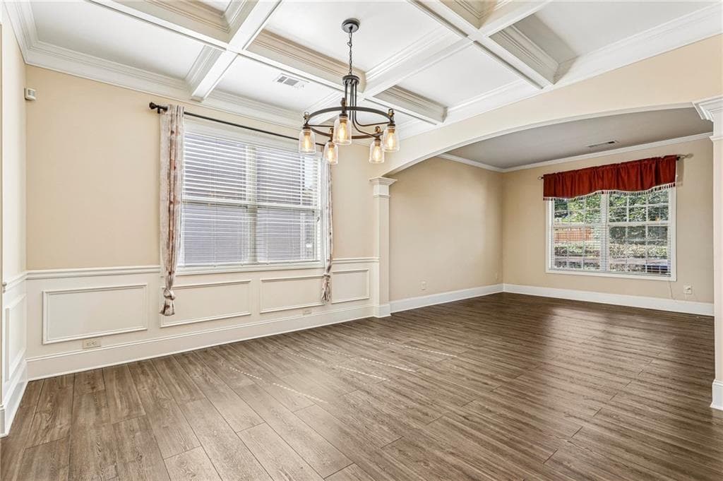 4 bedroom, 3 bathroom, 2,816 sq ft single family residence for sale at 202 Inverness Avenue, Newnan, GA 30263 — photo 6