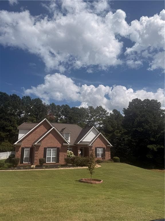 4 bedroom, 4 bathroom, 2,930 sq ft single family residence for sale at 1008 Elaine Court, Mcdonough, GA 30252 — photo 2