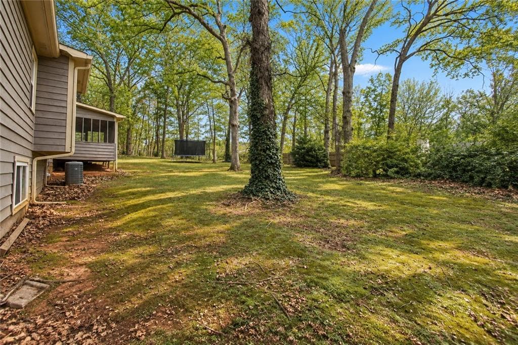 3 bedroom, 2 bathroom, 1,476 sq ft single family residence for sale at 4085 Bent Oak Court, Douglasville, GA 30135 — photo 6