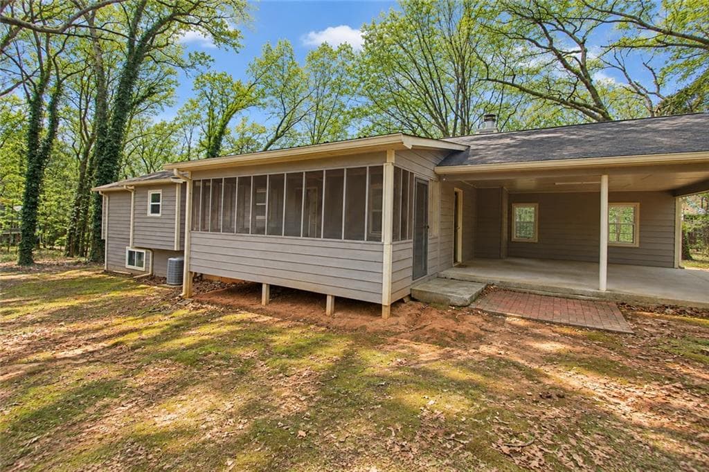 3 bedroom, 2 bathroom, 1,476 sq ft single family residence for sale at 4085 Bent Oak Court, Douglasville, GA 30135 — photo 8