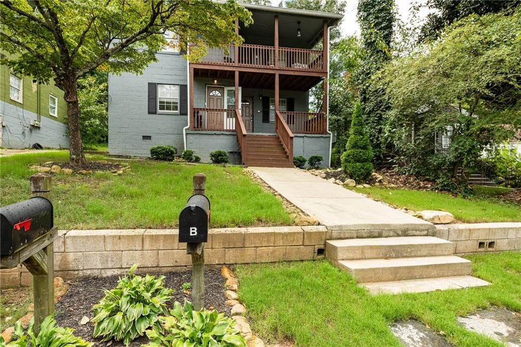 2 bedroom, 1 bathroom, 2,128 sq ft duplex for rent at 1074 Ollie Circle B, Atlanta, GA 30314 for $1,400 a month — photo 1 of 12