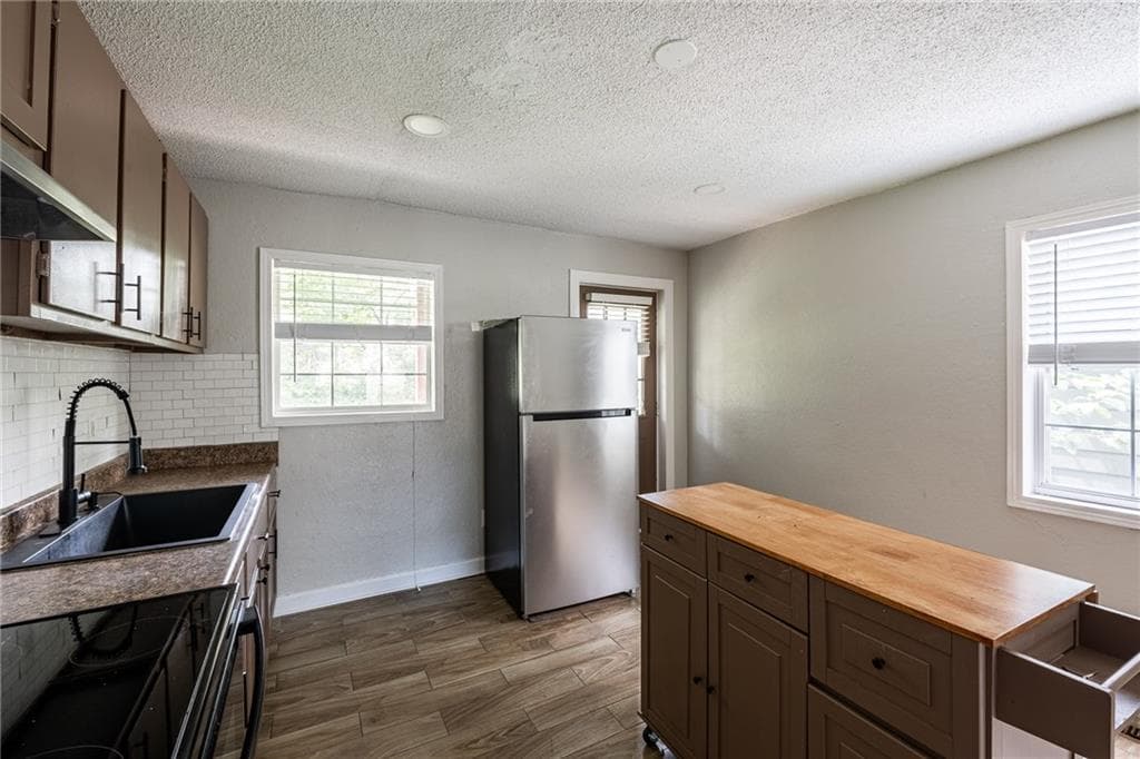 2 bedroom, 1 bathroom, 2,128 sq ft duplex for rent at 1074 Ollie Circle B, Atlanta, GA 30314 for $1,400 a month — photo 4