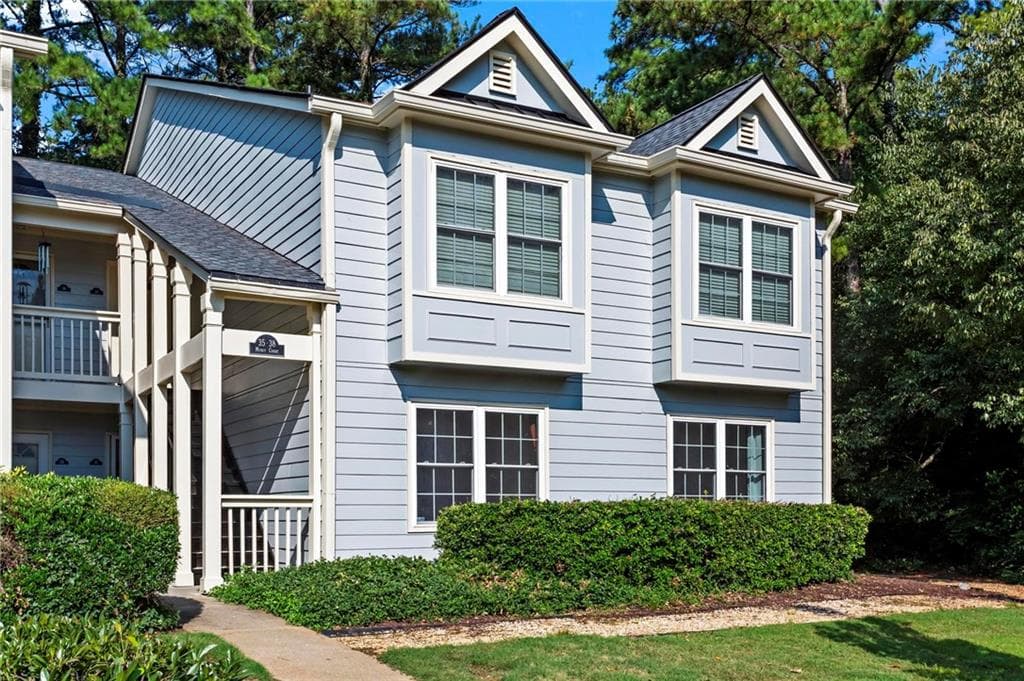2 bedroom, 2 bathroom, 1,404 sq ft condominium for sale at 37 Muncy Court, Smyrna, GA 30080