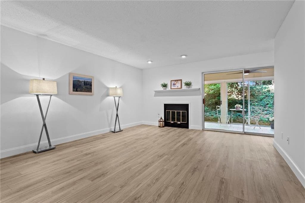 2 bedroom, 2 bathroom, 1,404 sq ft condominium for sale at 37 Muncy Court, Smyrna, GA 30080 — photo 3