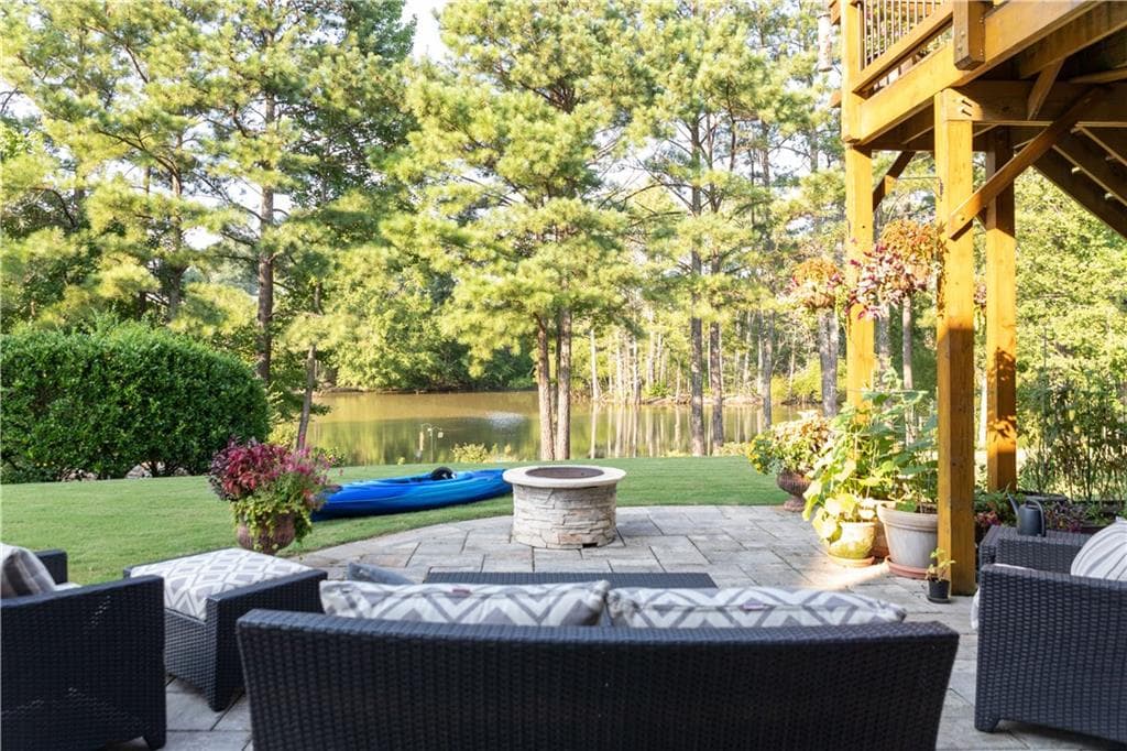 5 bedroom, 5 bathroom, 4,195 sq ft single family residence for sale at 3825 Lakehurst Way, Cumming, GA 30040 — photo 4