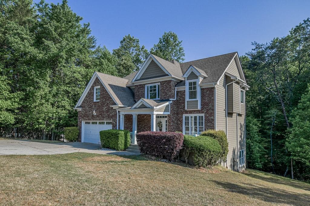 8 bedroom, 8 bathroom, 3,212 sq ft single family residence for sale at 5746 Nix Bridge Road, Gainesville, GA 30506 — photo 2