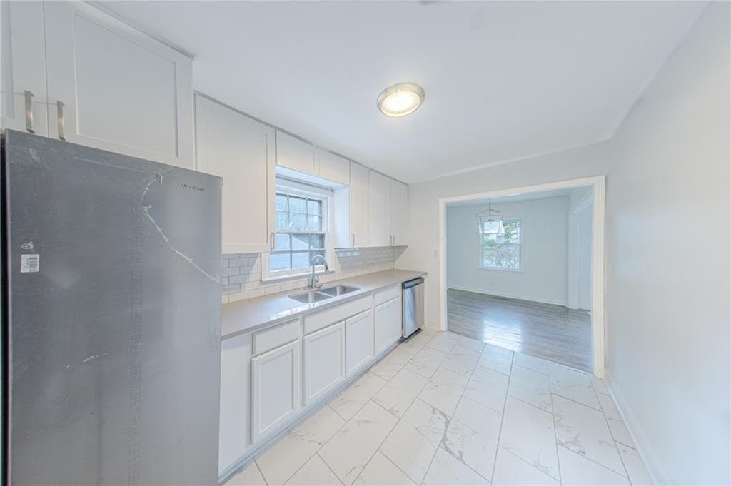 2 bedroom, 1 bathroom, 1,132 sq ft single family residence for rent at 914 Bank Street, Smyrna, GA 30080 for $2,100 a month — photo 5