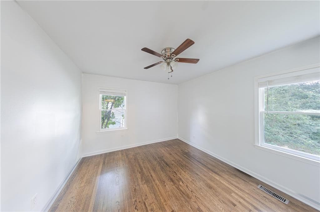 2 bedroom, 1 bathroom, 1,132 sq ft single family residence for rent at 914 Bank Street, Smyrna, GA 30080 for $2,100 a month — photo 10