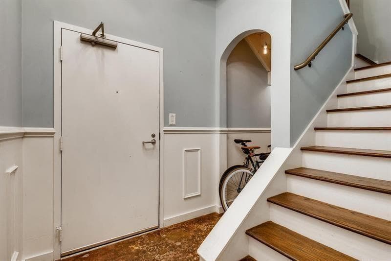 2 bedroom, 1 bathroom, 2,504 sq ft condominium for sale at 19 Hilliard Street 4, Atlanta, GA 30312 — photo 4
