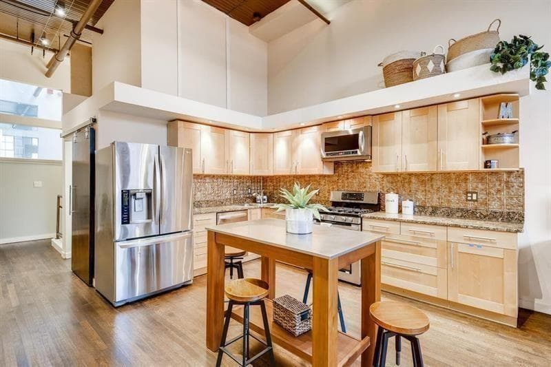 2 bedroom, 1 bathroom, 2,504 sq ft condominium for sale at 19 Hilliard Street 4, Atlanta, GA 30312 — photo 8