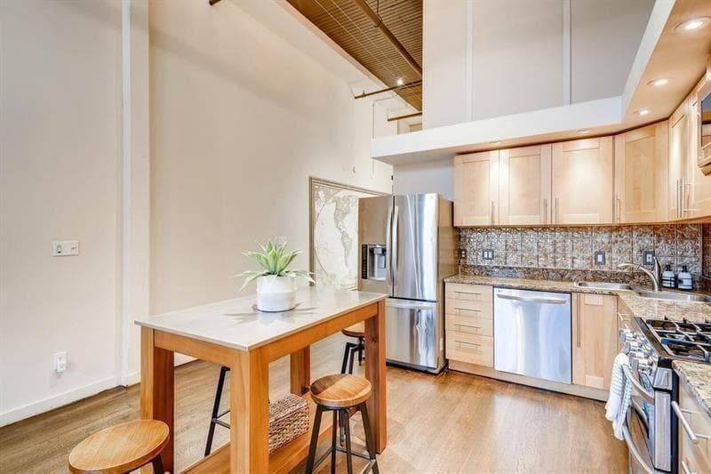 2 bedroom, 1 bathroom, 2,504 sq ft condominium for sale at 19 Hilliard Street 4, Atlanta, GA 30312 — photo 9