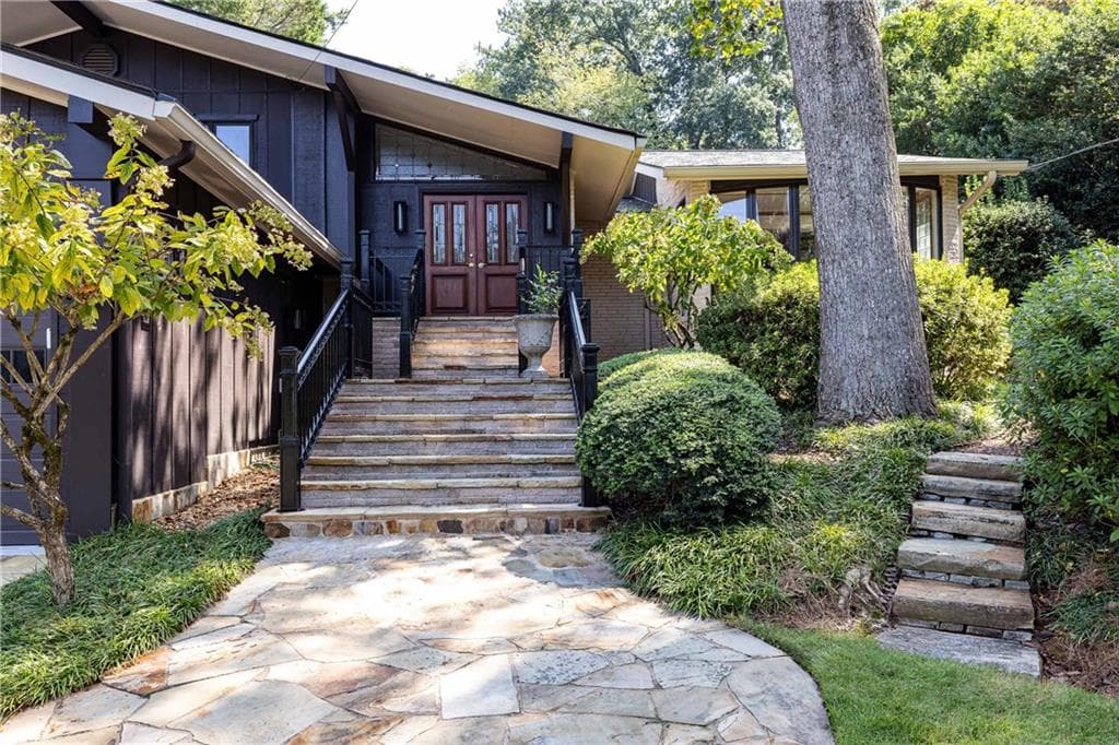4 bedroom, 3 bathroom single family residence for sale at 3267 Ivanhoe Drive, Atlanta, GA 30327 — photo 2