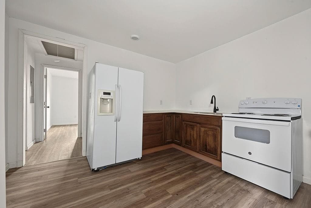 2 bedroom, 1 bathroom, 889 sq ft single family residence for sale at 7 Heard Street, Rome, GA 30161 — photo 9