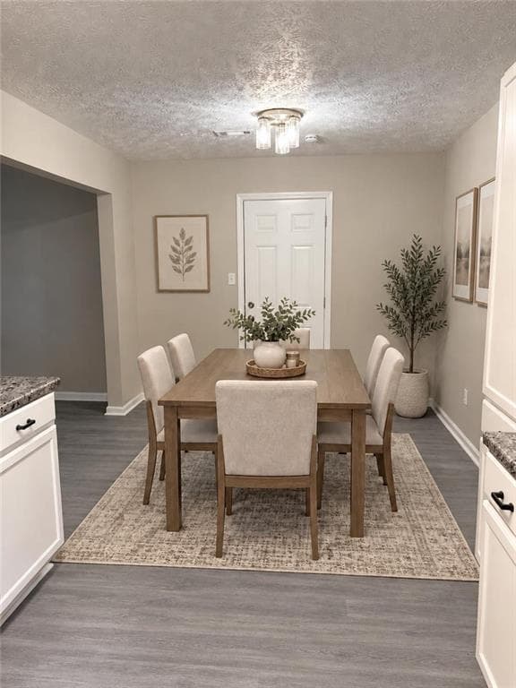 3 bedroom, 2 bathroom, 1,609 sq ft single family residence under contract at 6103 Chaseland Drive, Jonesboro, GA 30236 — photo 3
