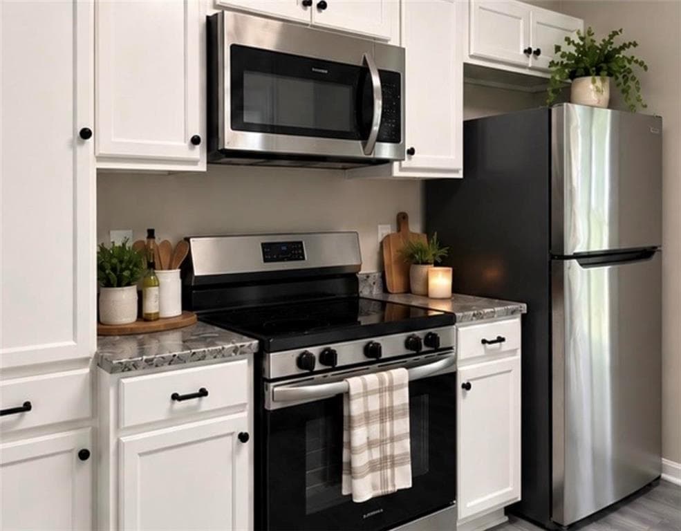 3 bedroom, 2 bathroom, 1,609 sq ft single family residence under contract at 6103 Chaseland Drive, Jonesboro, GA 30236 — photo 6