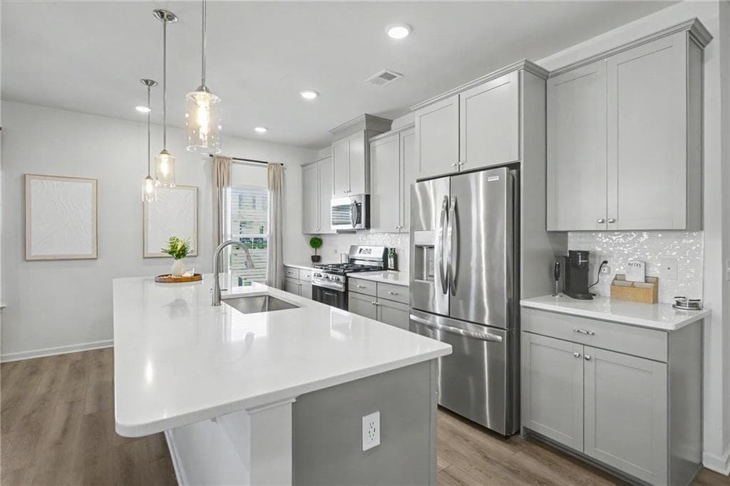 3 bedroom, 2 bathroom, 1,819 sq ft single family residence for sale at 400 Sierra Point, Cartersville, GA 30120 — photo 7