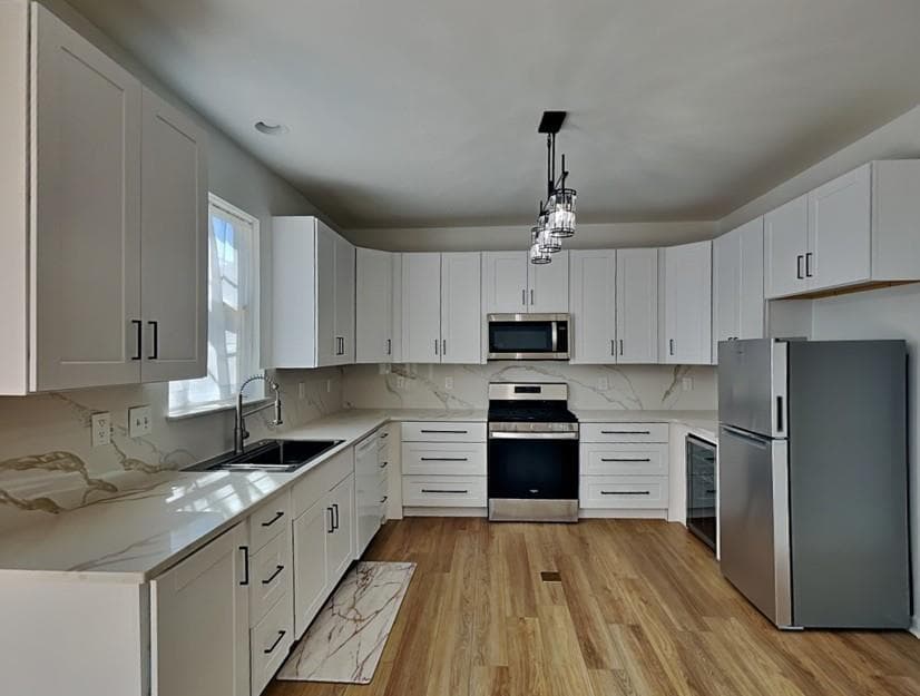 5 bedroom, 4 bathroom, 2,203 sq ft single family residence for sale at 515 Bigelow, College Park, GA 30349 — photo 5