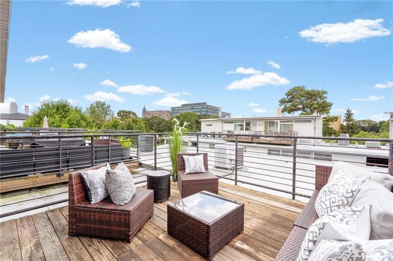 1 bedroom, 2 bathroom, 1,115 sq ft condominium for sale at 400 Village Parkway 128, Atlanta, GA 30306 — photo 2