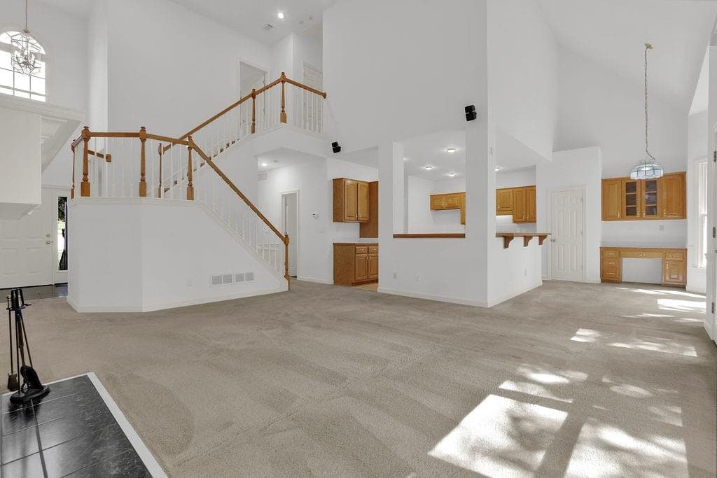 4 bedroom, 3 bathroom, 2,383 sq ft single family residence for sale at 3760 Colonial Trail, Lilburn, GA 30047 — photo 3