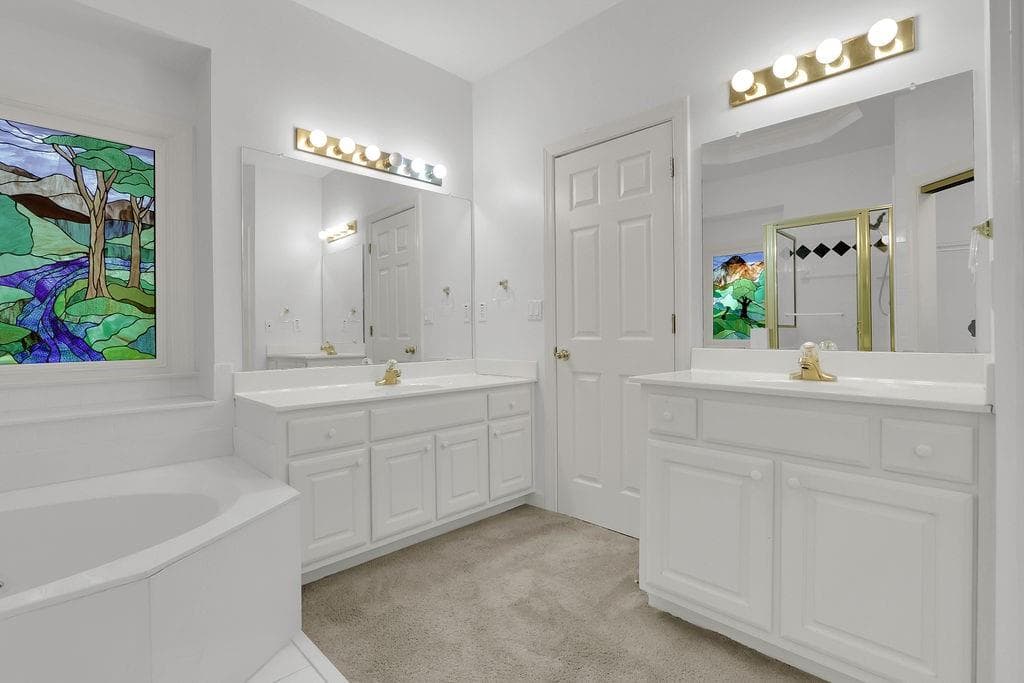 4 bedroom, 3 bathroom, 2,383 sq ft single family residence for sale at 3760 Colonial Trail, Lilburn, GA 30047 — photo 9