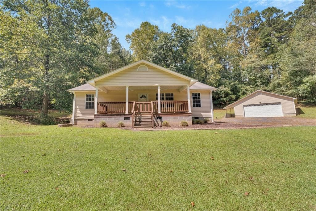 2 bedroom, 1 bathroom, 1,232 sq ft single family residence under contract at 160 Sloan Road, Resaca, GA 30735
