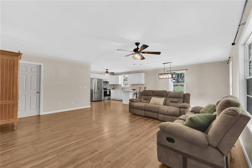 2 bedroom, 1 bathroom, 1,232 sq ft single family residence under contract at 160 Sloan Road, Resaca, GA 30735 — photo 6