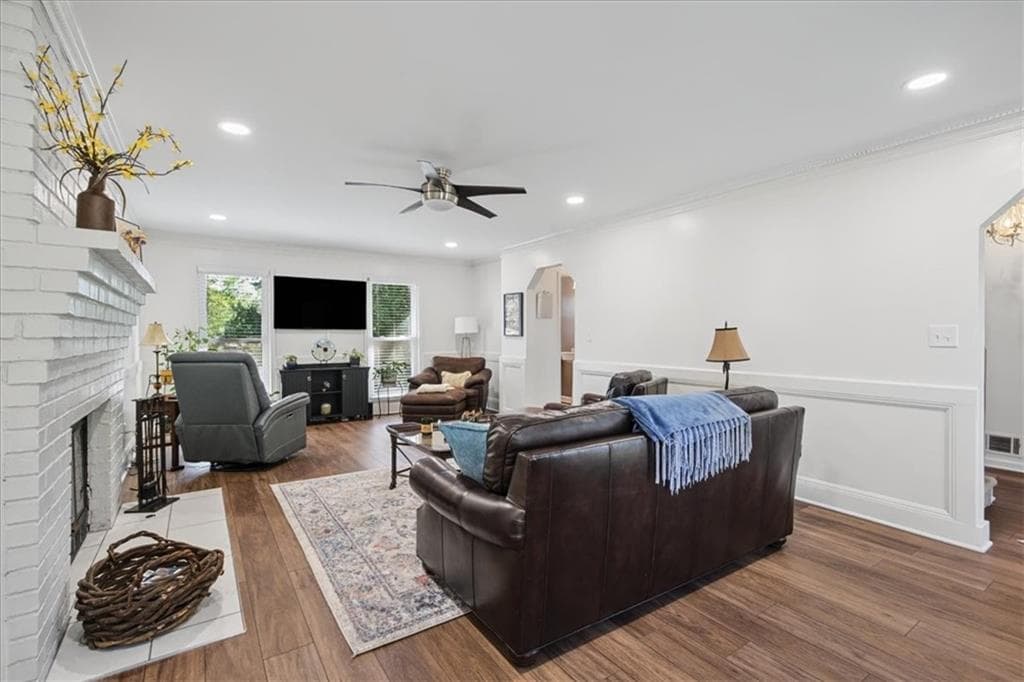 4 bedroom, 3 bathroom, 2,626 sq ft single family residence for sale at 1909 Kemp Road, Marietta, GA 30066 — photo 5