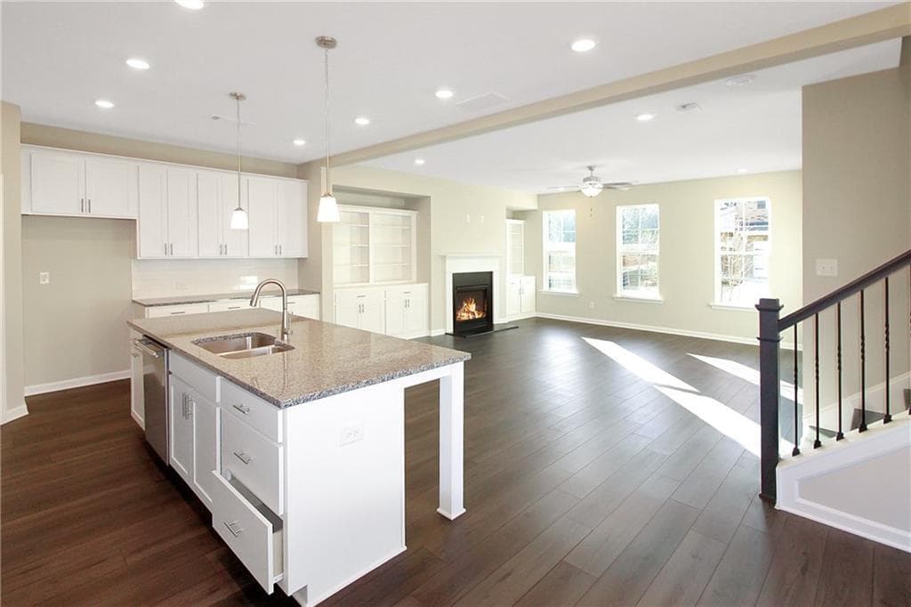 4 bedroom, 4 bathroom, 2,530 sq ft single family residence for rent at 4266 Waxwing Street, Hoschton, GA 30548 for $2,600 a month — photo 6