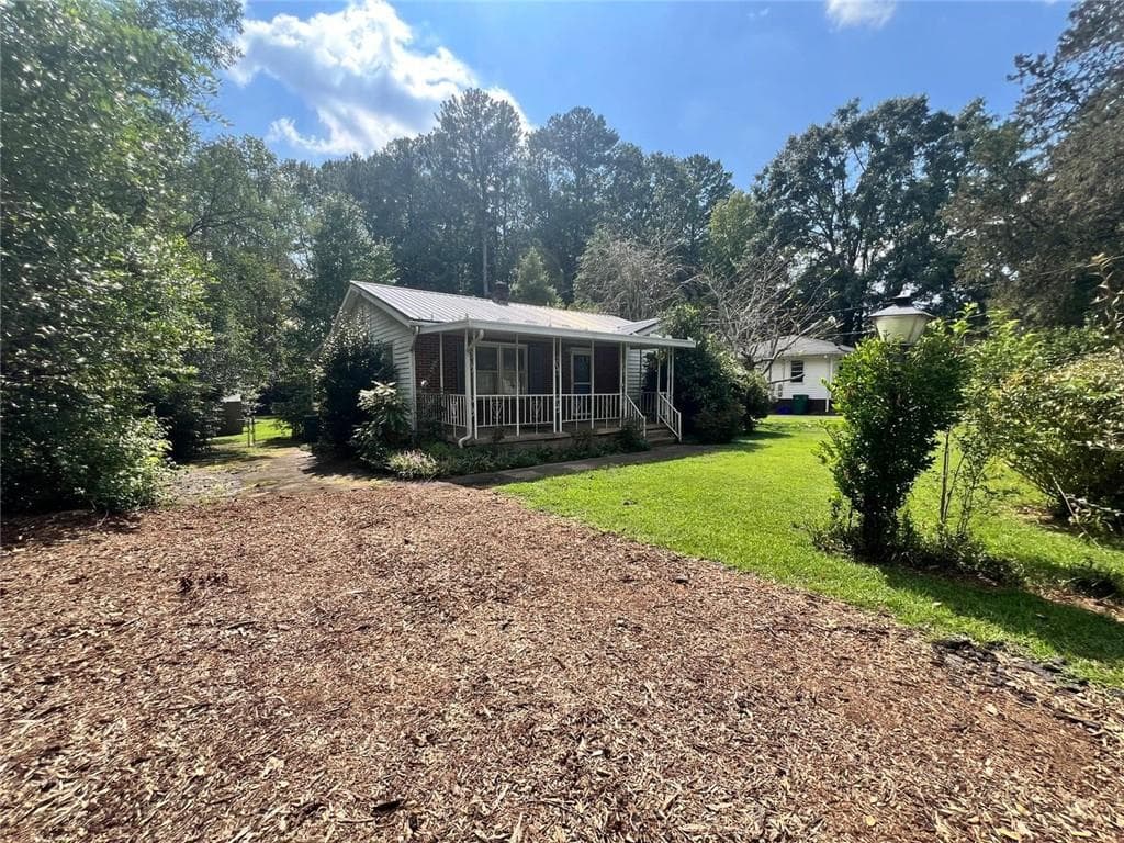 2 bedroom, 2 bathroom, 1,516 sq ft single family residence under contract at 1026 Magbee Drive, Smyrna, GA 30080