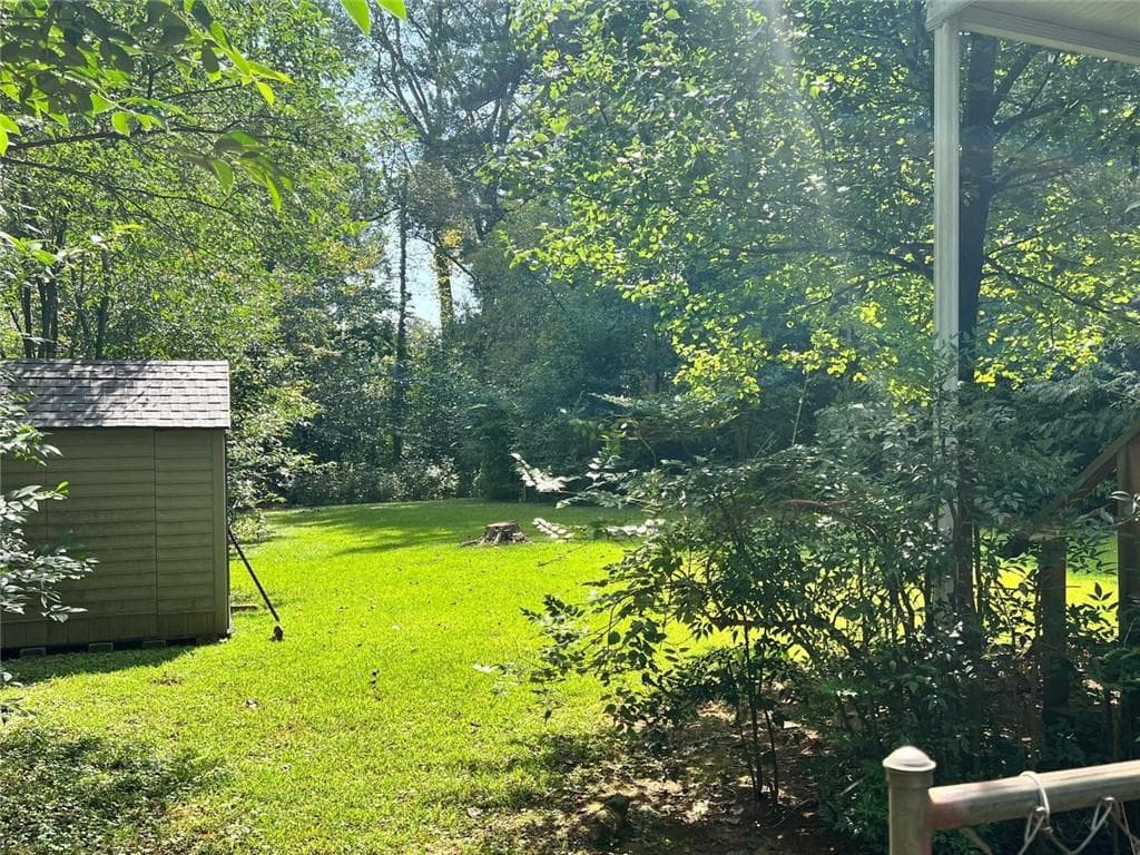 2 bedroom, 2 bathroom, 1,516 sq ft single family residence under contract at 1026 Magbee Drive, Smyrna, GA 30080 — photo 5