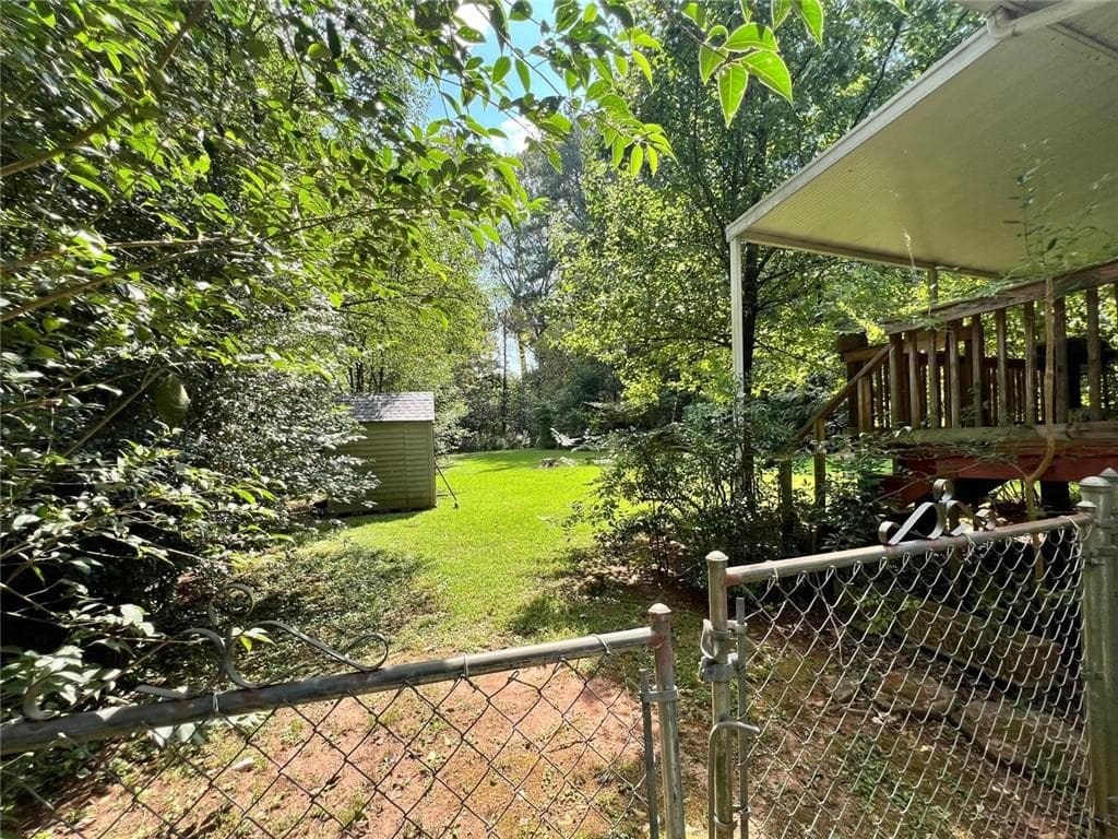 2 bedroom, 2 bathroom, 1,516 sq ft single family residence under contract at 1026 Magbee Drive, Smyrna, GA 30080 — photo 6