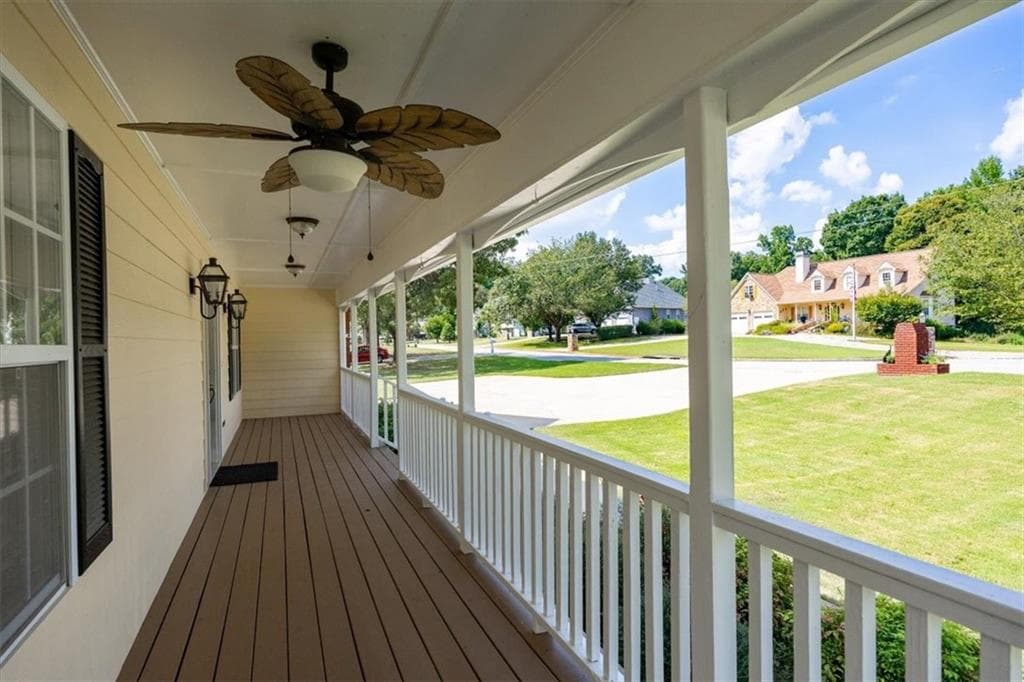 6 bedroom, 4 bathroom, 4,794 sq ft single family residence under contract at 5485 Twin Oak Drive, Douglasville, GA 30135 — photo 9