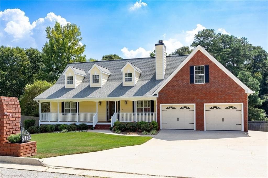 6 bedroom, 4 bathroom, 4,794 sq ft single family residence under contract at 5485 Twin Oak Drive, Douglasville, GA 30135 — photo 5