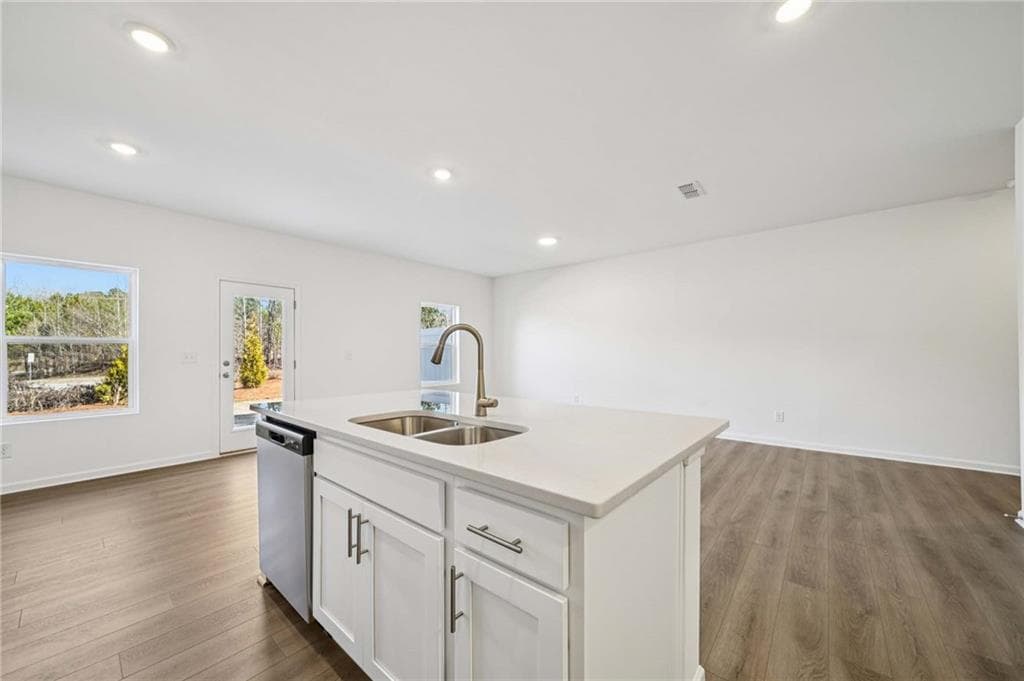 3 bedroom, 3 bathroom, 1,800 sq ft townhouse for sale at 231 Kinship Drive, Mableton, GA 30126 — photo 5