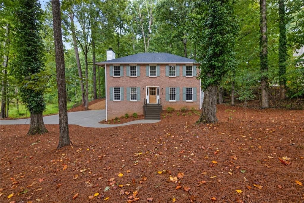 4 bedroom, 3 bathroom, 2,397 sq ft single family residence under contract at 120 Catharine Lane, Fayetteville, GA 30214 — photo 2