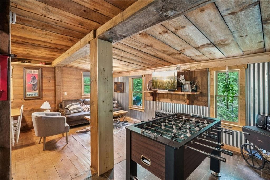 3 bedroom, 2 bathroom, 1,892 sq ft single family residence for sale at 85 Clear Lake Court, Ellijay, GA 30540 — photo 9