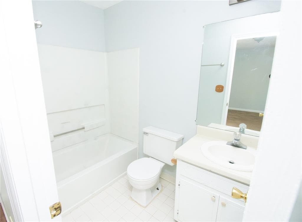 duplex for sale at 6704 Chupp Road, Lithonia, GA 30058 — photo 6